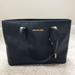 Michael Kors Voyager Crossgrain Leather Tote Bag